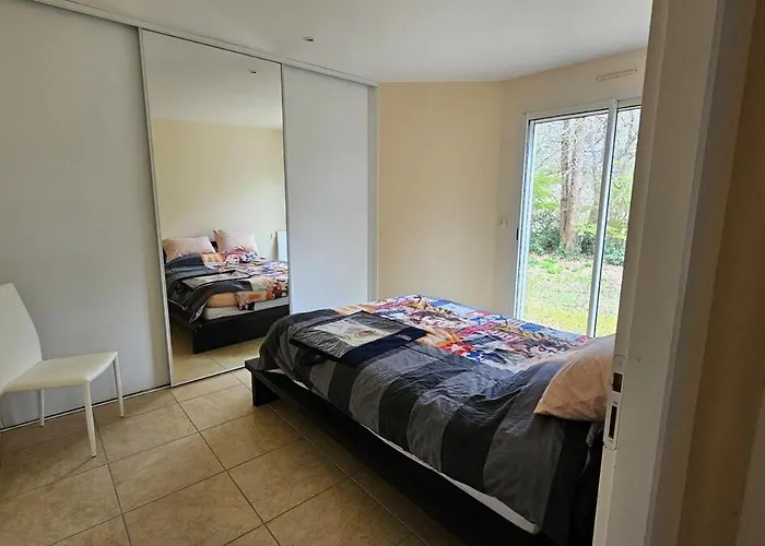 Willa La Parenthese *